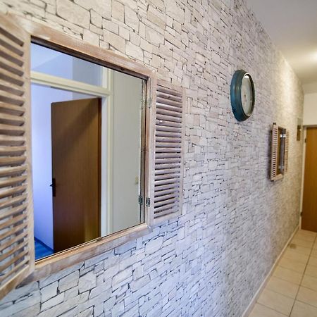 Apartmani Luna Вир Экстерьер фото